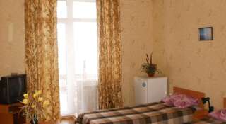 Гостиница Oтель Причал-Приморский Приморский Улучшенный двухместный номер с 2 отдельными кроватями-3