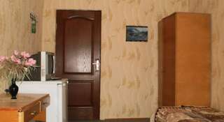 Гостиница Oтель Причал-Приморский Приморский Двухместный номер эконом-класса с 2 отдельными кроватями-13