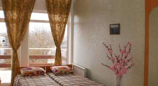 Гостиница Oтель Причал-Приморский Приморский Улучшенный двухместный номер с 2 отдельными кроватями-2